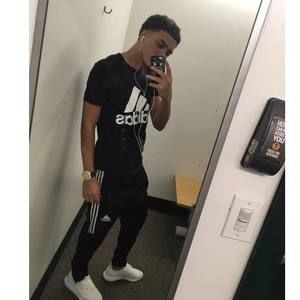 Meet your Posher, Christian